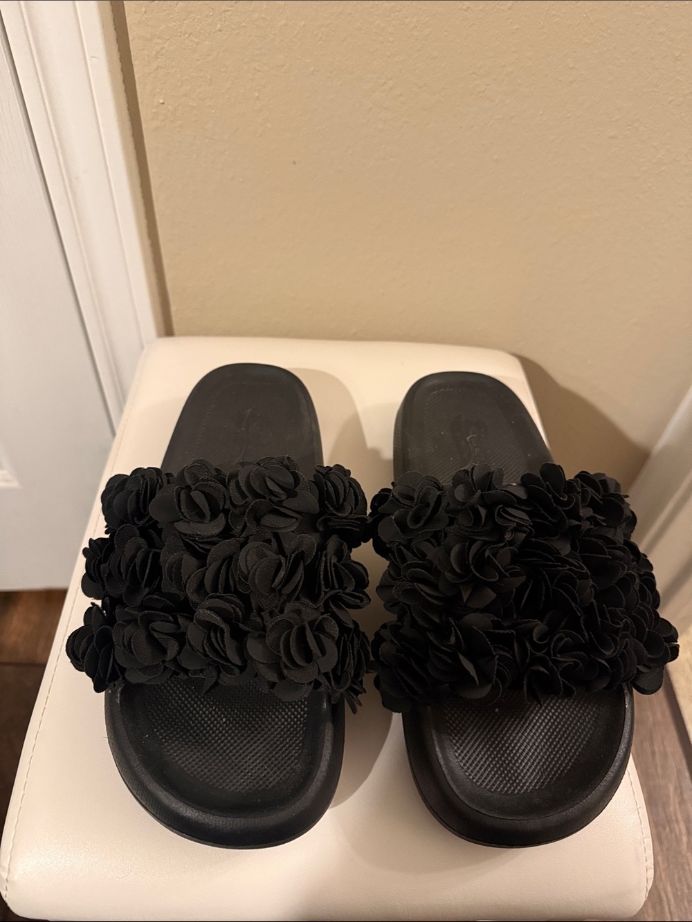 Skechers Black Floral Applique Slide Sandals